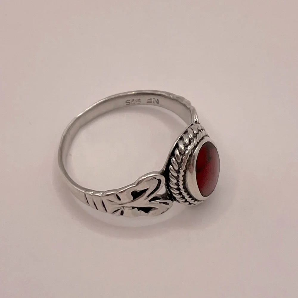 Vintage Sterling Silver Red Howlite Ring